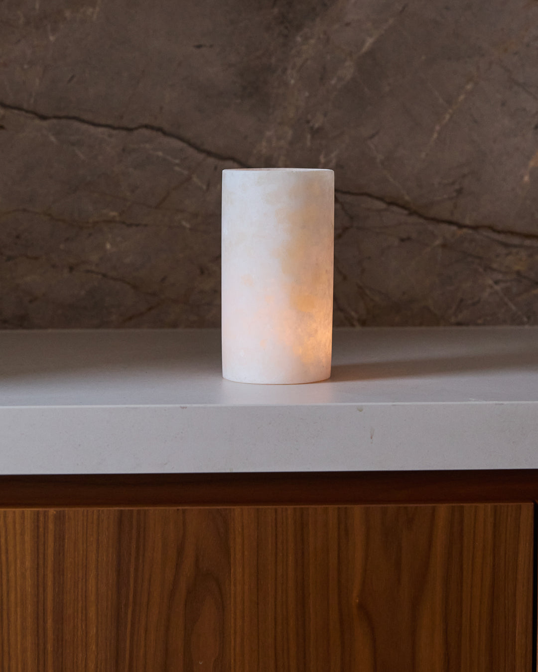 Alabaster Tealight - straight white