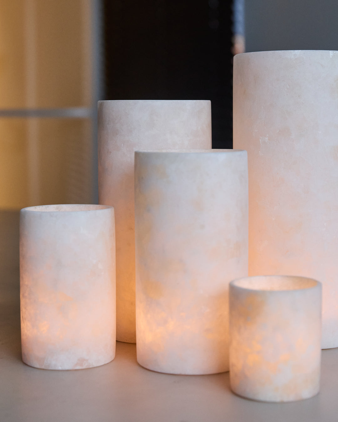 Alabaster Tealight - straight white
