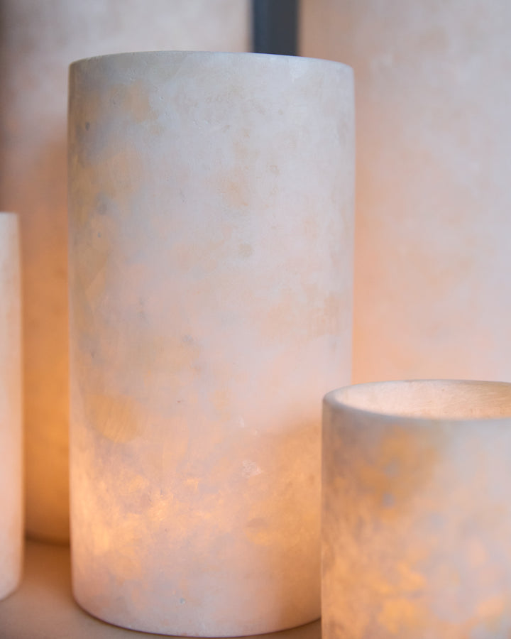 Alabaster Tealight - straight white