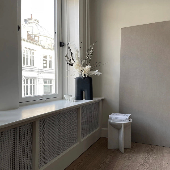 Cobra vaas - tall medio - black